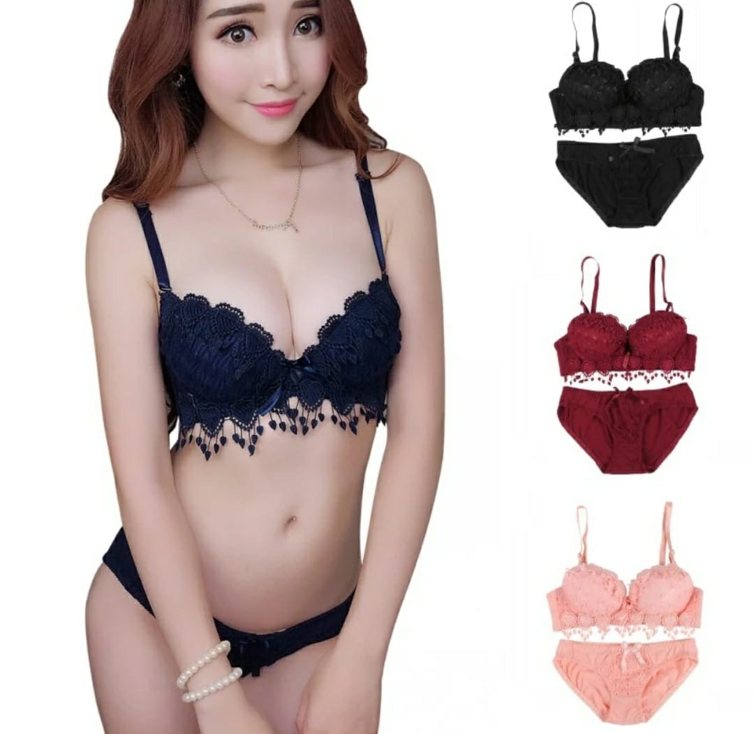 Pack of 4 Lace Floral Flower Printed Lingerie Adjustable And Comfortable Wireless Underwear l Free Delivery