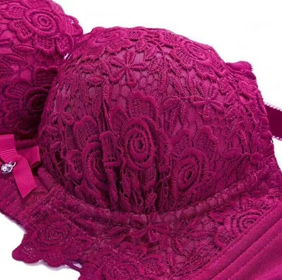 Pack of 4 Lace Floral Flower Printed Lingerie Adjustable And Comfortable Wireless Underwear l Free Delivery