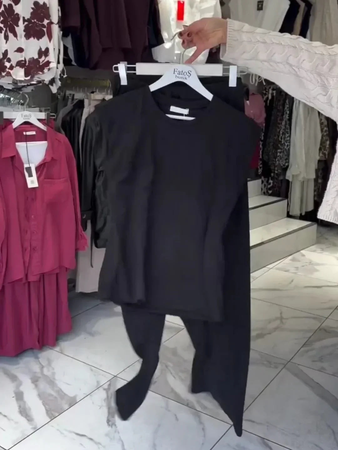 Cap Sleeves Top & Free-Fall Trouser