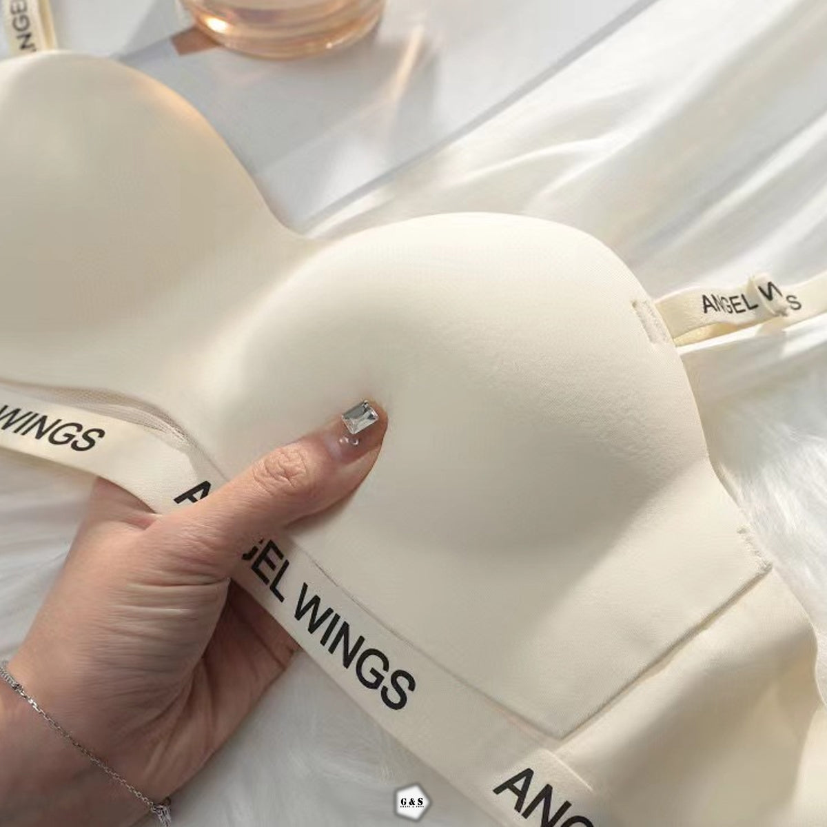 Pack Of 2 High Quality Seamless Multipurpose Double Padded Pushup Bras