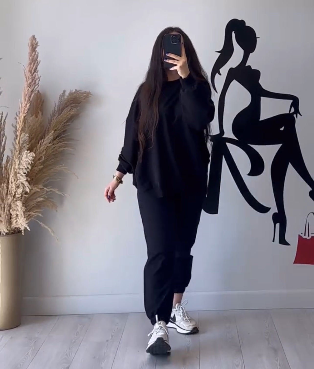 Round Neck Basic Tracksuit For Winters