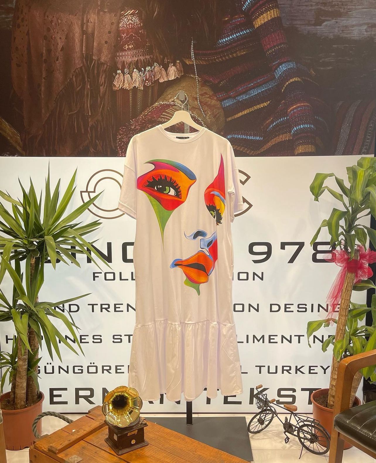 Face Printed Long Frill Top